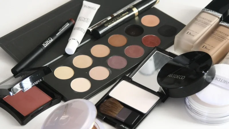 Achieving the Perfect Smoky Eye Look