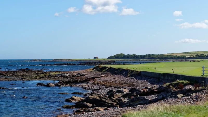 Discover Scotland’s Legendary Links on a Tailored Golf Tour