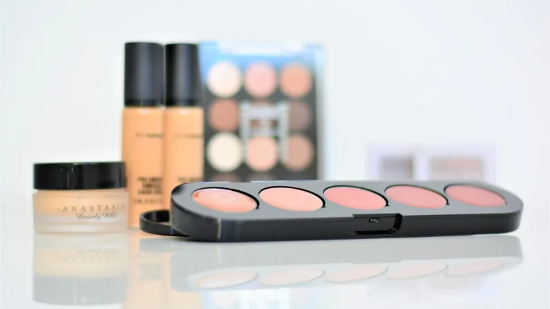 Discover the Best Deals on Wholesale Max Factor Makeup