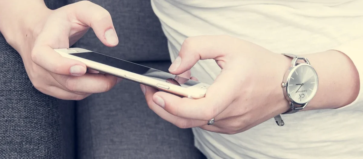Impactul radiațiilor electromagnetice asupra sănătății în era telefoanelor mobile