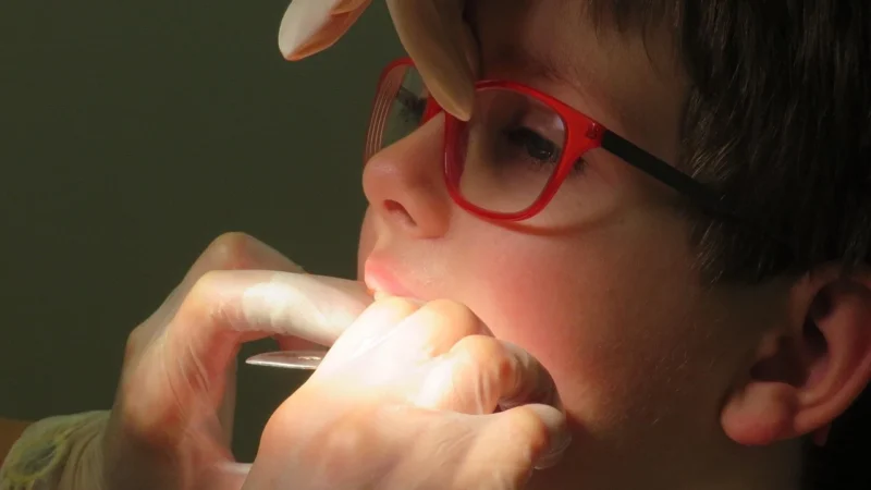Wiodąca polska klinika w UK oferuje implanty dentystyczne w Corby oraz testy na boreliozę